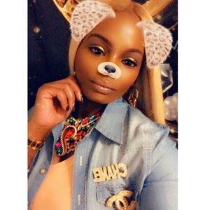 Meet your Posher, Frances